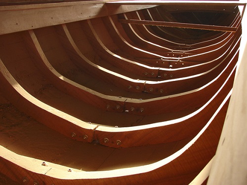 drewno na łódkę, drewno szkutnicze