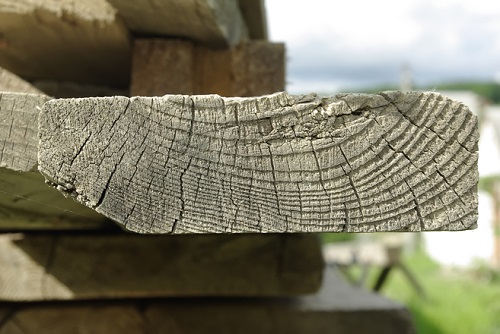 metody suszenia drewna